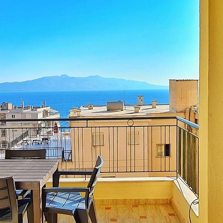 Colorful Sea View Apartment Sarande Bagian luar foto
