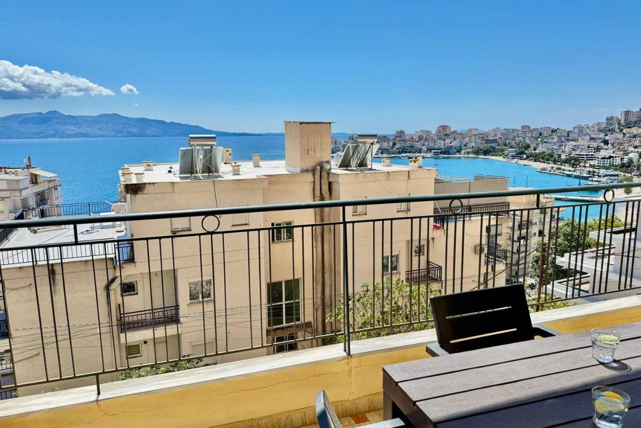 Colorful Sea View Apartment Sarande Bagian luar foto