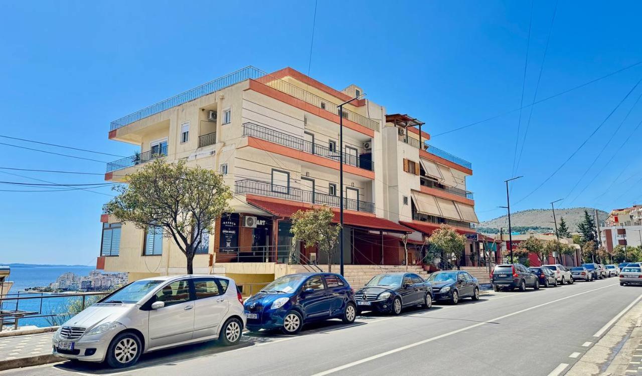 Colorful Sea View Apartment Sarande Bagian luar foto